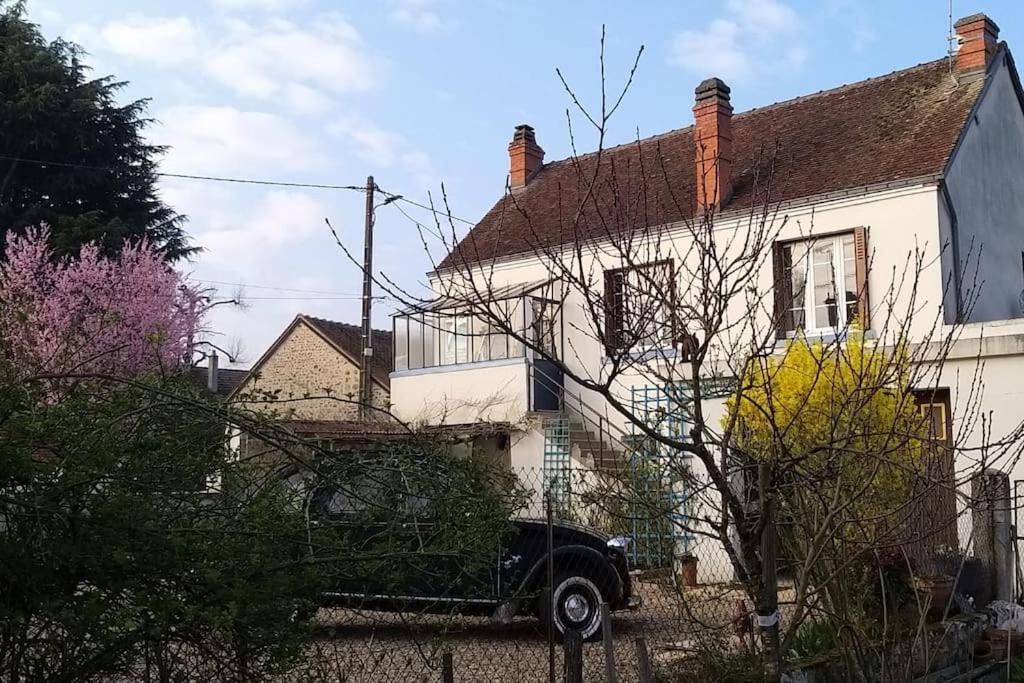 Les Noyers Monestois Entre Cher Et Canal De Berry Mennetou-sur-Cher Exterior foto