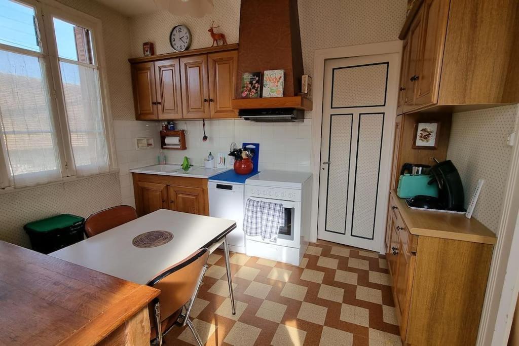 Les Noyers Monestois Entre Cher Et Canal De Berry Mennetou-sur-Cher Exterior foto